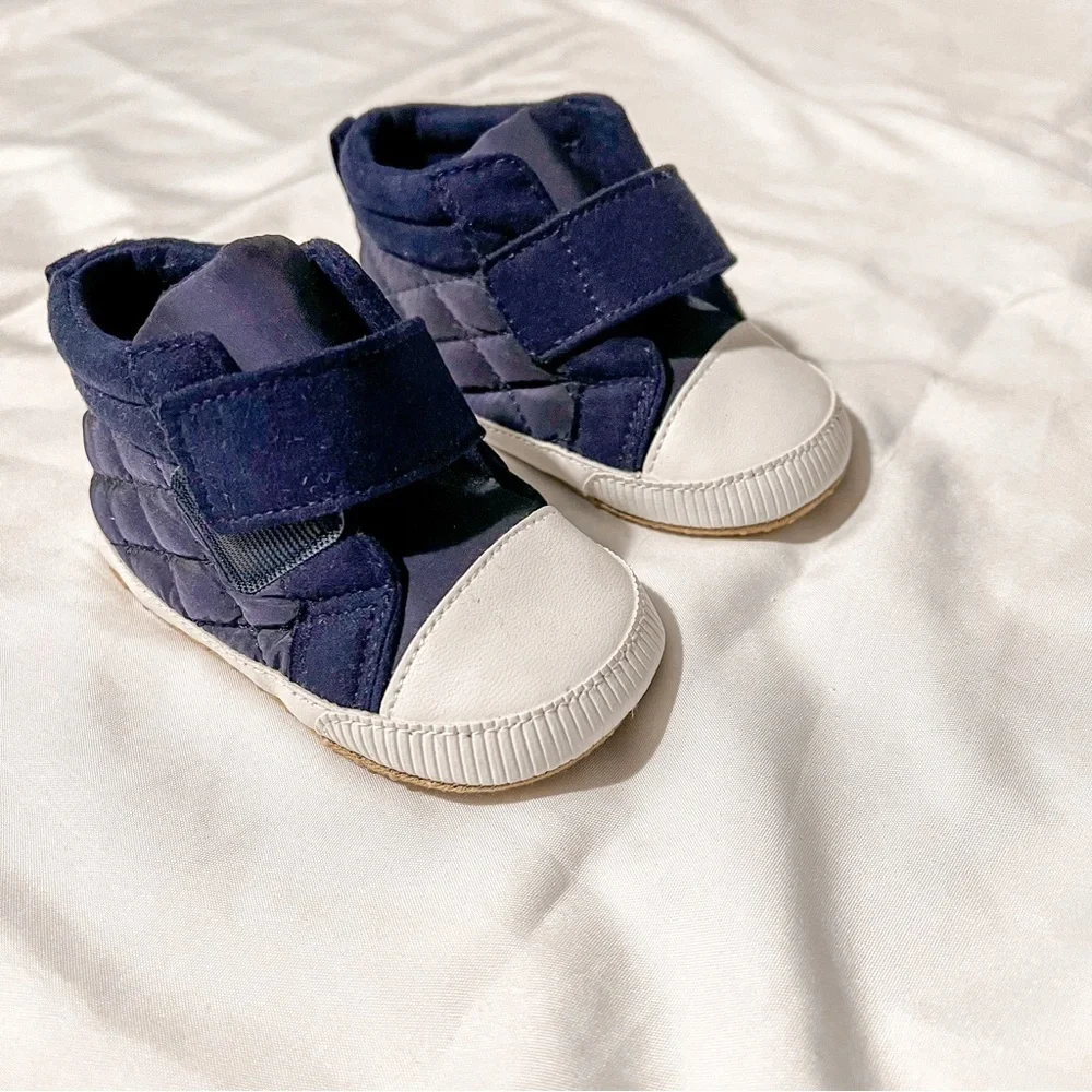 NWOT Old Navy High Top Quilted Blue Textured Sneakers Size 12-18 Months